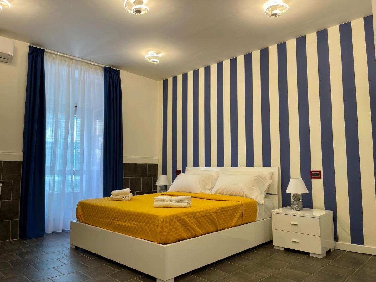 Hotel Yacht Club Angioino Neapol Zewnętrze zdjęcie