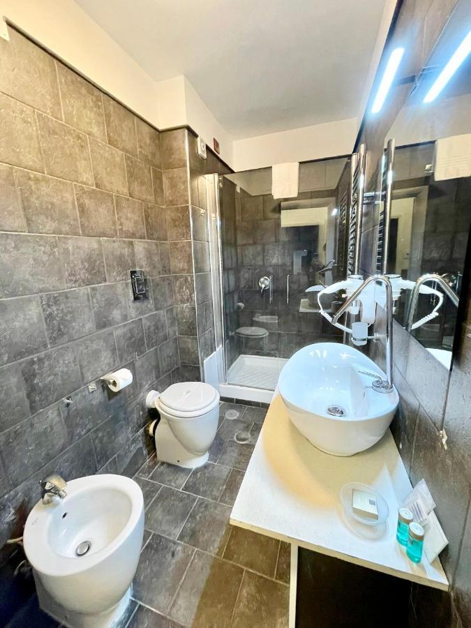 Hotel Yacht Club Angioino Neapol Zewnętrze zdjęcie