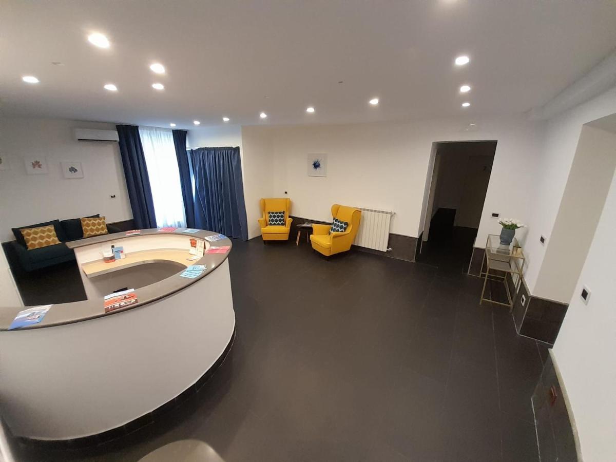 Hotel Yacht Club Angioino Neapol Zewnętrze zdjęcie