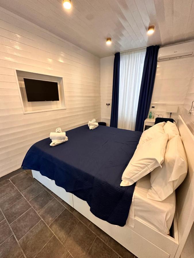 Hotel Yacht Club Angioino Neapol Zewnętrze zdjęcie